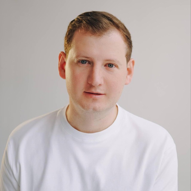 Yevhen Shaposhnikov @j_shapa