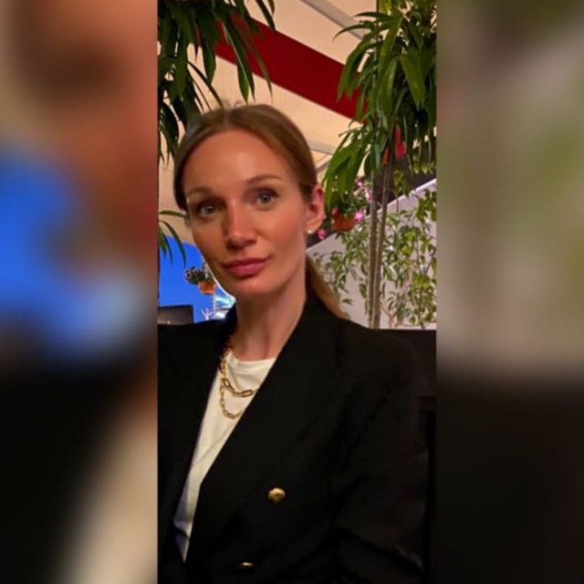 Yana Lisenyuk @402747538