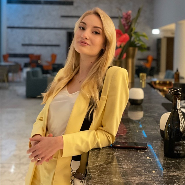 Monika Helme @monika_io