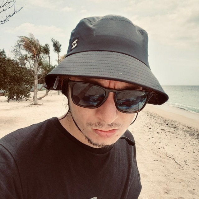 AK @artkun