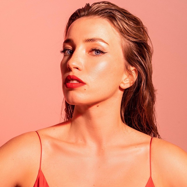 Natalia Sarsgård singer/ vocal coach @natalia_sarsgard