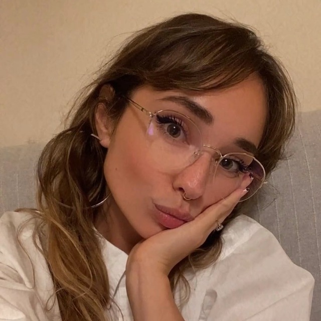 Adelina @kalashadelina