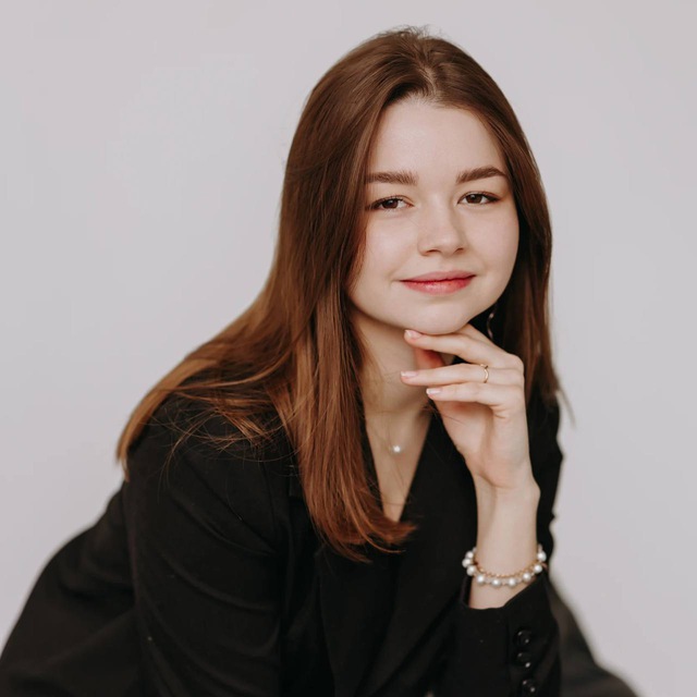 Yulia Recruiter @recruiter_juli
