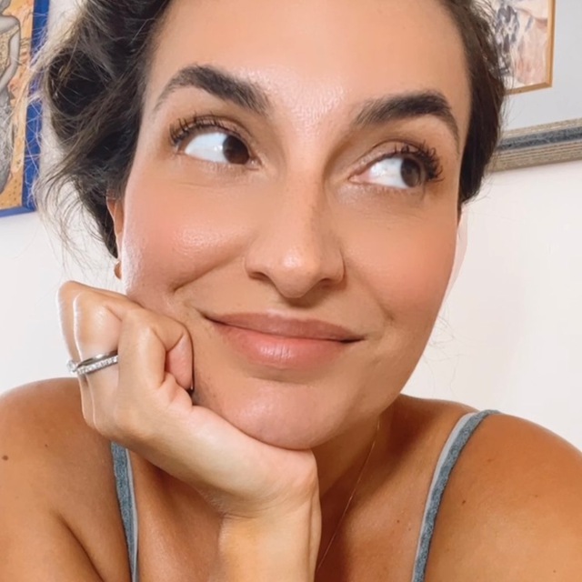 Claudia P @claudiapastides